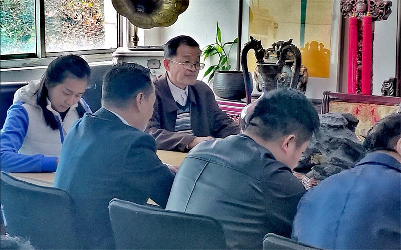 集團(tuán)領(lǐng)導(dǎo)班子“不忘初心、牢記使命”主題教育集中自學(xué)