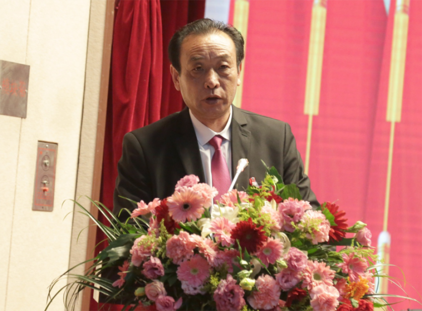 徐州寶潤實業(yè)集團(tuán)第一屆黨委班子選舉大會---寶潤實業(yè)集團(tuán)黨委常委、紀(jì)委副書記鄭軍同志作紀(jì)委工作報告